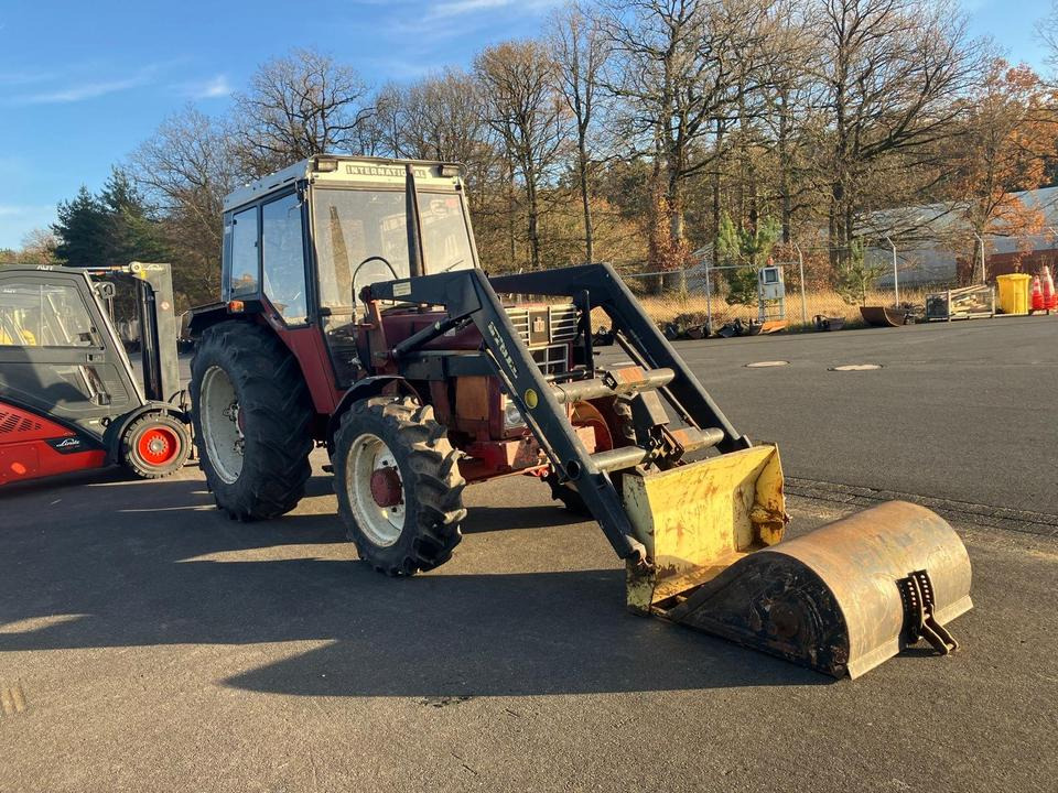 IHC 744 AS Allrad Frontlader Bastlerfahrzeug Sammlerstück Traktor - Traktör: fotoğraf 1 IHC 744 AS Allrad Frontlader Bastlerfahrzeug Sammlerstück Traktor - Traktör: fotoğraf 1