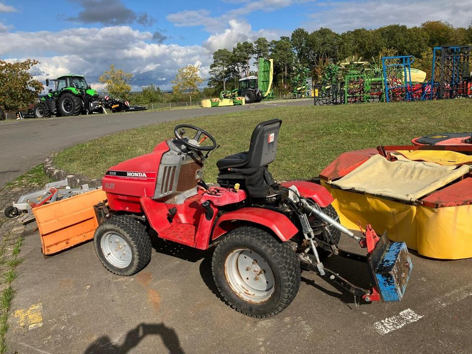 Kommunaltraktor Honda H5518 Schneeschild Winterdienst - Belediye traktör: fotoğraf 2 Kommunaltraktor Honda H5518 Schneeschild Winterdienst - Belediye traktör: fotoğraf 2