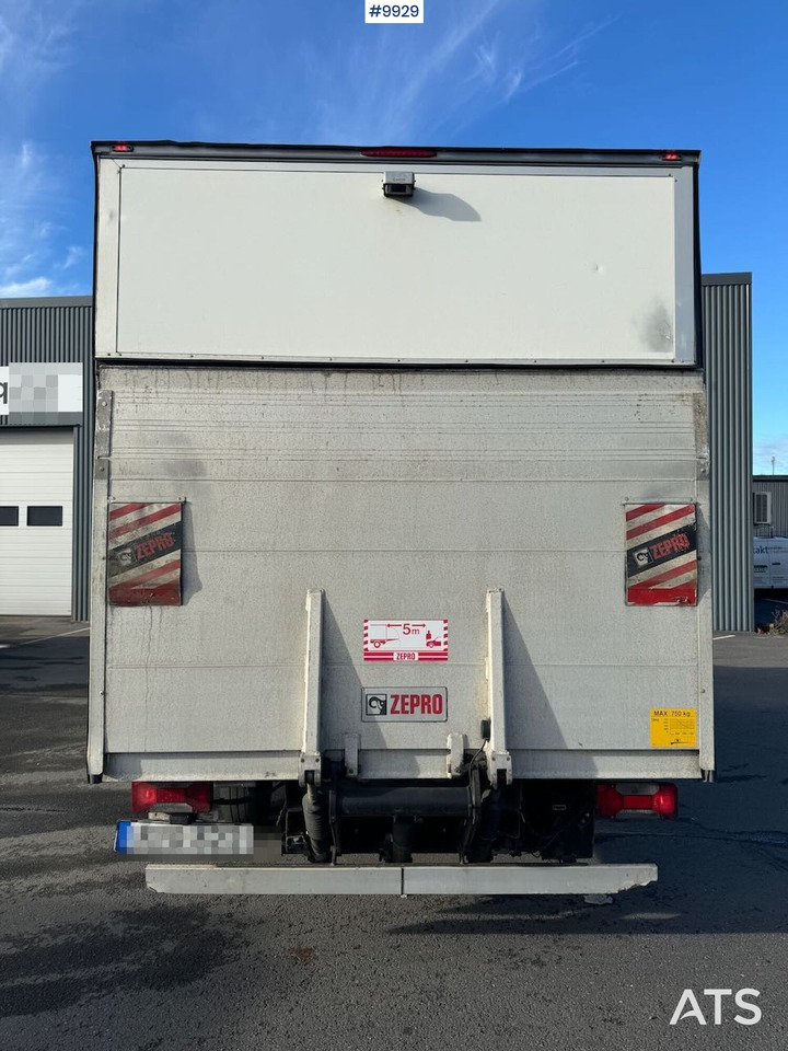 Kapalı kasa kamyonet Box Truck Iveco Daily with Tail Lift: fotoğraf 9 Kapalı kasa kamyonet Box Truck Iveco Daily with Tail Lift: fotoğraf 9