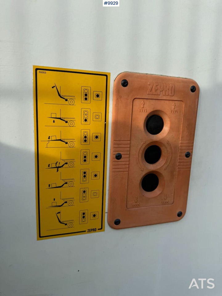 Kapalı kasa kamyonet Box Truck Iveco Daily with Tail Lift: fotoğraf 20 Kapalı kasa kamyonet Box Truck Iveco Daily with Tail Lift: fotoğraf 20