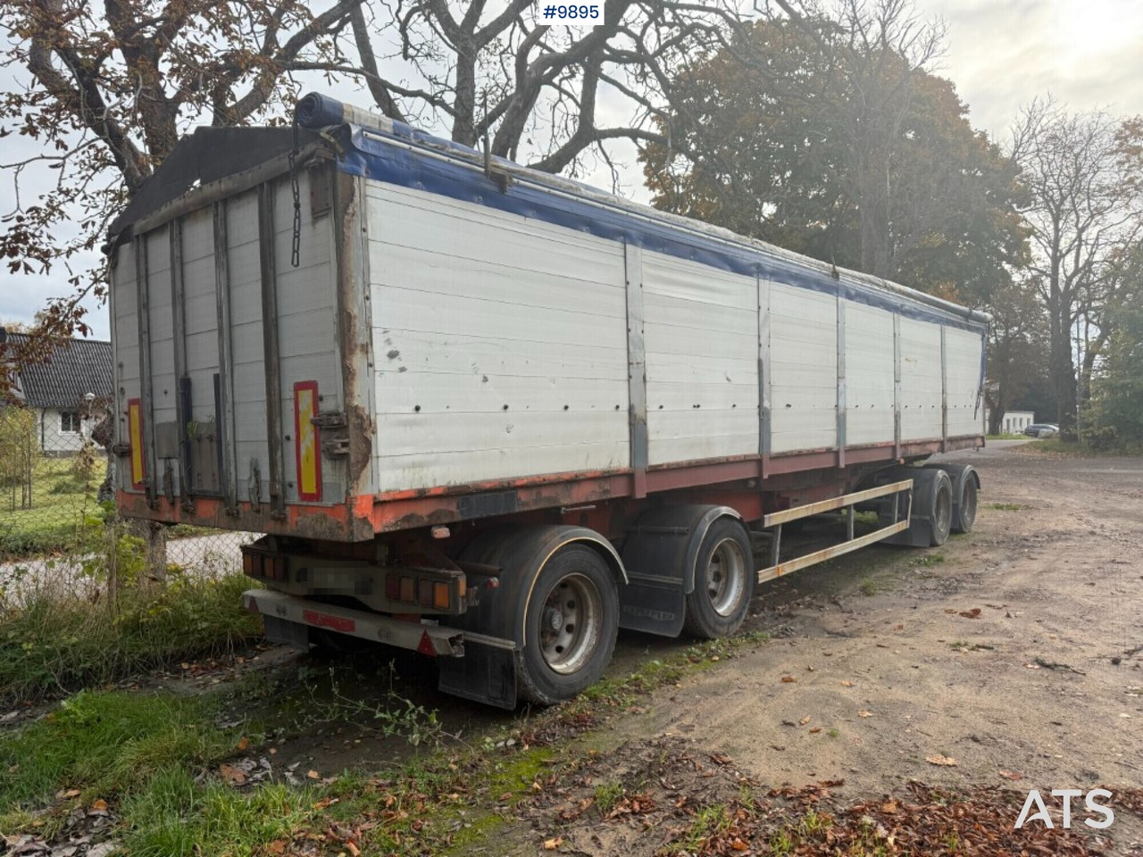 Grain trailer Briab SBLB4TB-36-110 - Traktör römorku: fotoğraf 2 Grain trailer Briab SBLB4TB-36-110 - Traktör römorku: fotoğraf 2