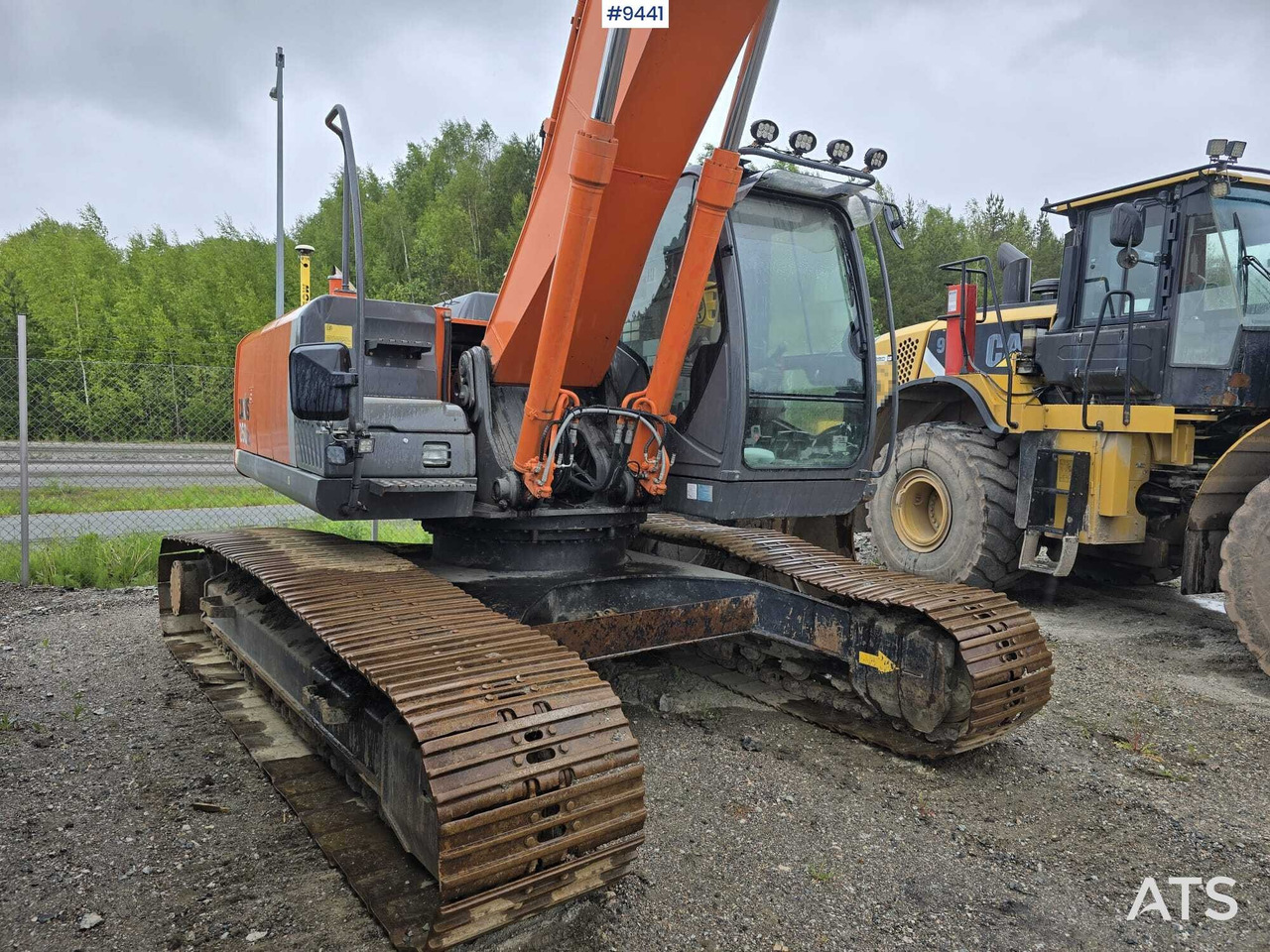 Hitachi ZX 250 LC-3 - Paletli ekskavatör: fotoğraf 2 Hitachi ZX 250 LC-3 - Paletli ekskavatör: fotoğraf 2
