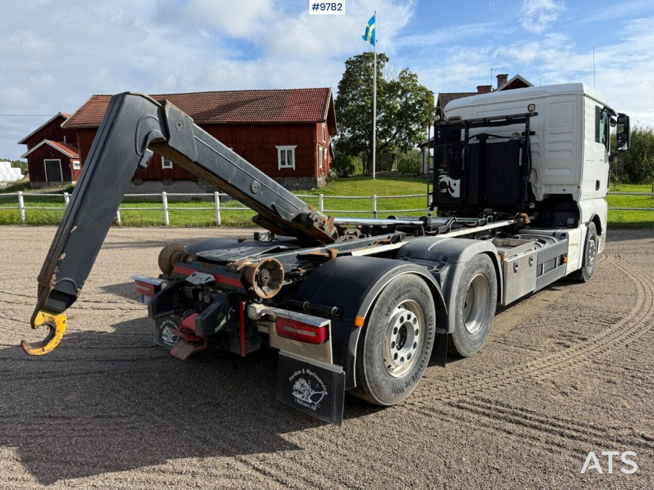 Hooklift Truck MAN TGX 26.500 6X2 - Kancalı yükleyici kamyon: fotoğraf 4 Hooklift Truck MAN TGX 26.500 6X2 - Kancalı yükleyici kamyon: fotoğraf 4