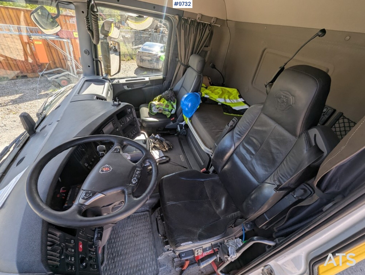 Hooklift Truck Scania R520 6x2 with flatbed - Kancalı yükleyici kamyon: fotoğraf 5 Hooklift Truck Scania R520 6x2 with flatbed - Kancalı yükleyici kamyon: fotoğraf 5