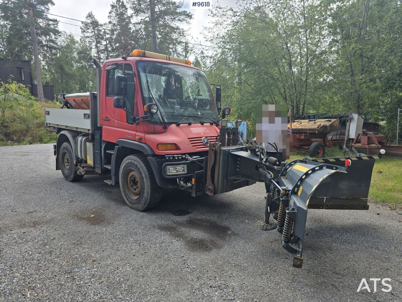 MB Unimog with equipment - Kar küreme aracı: fotoğraf 2 MB Unimog with equipment - Kar küreme aracı: fotoğraf 2