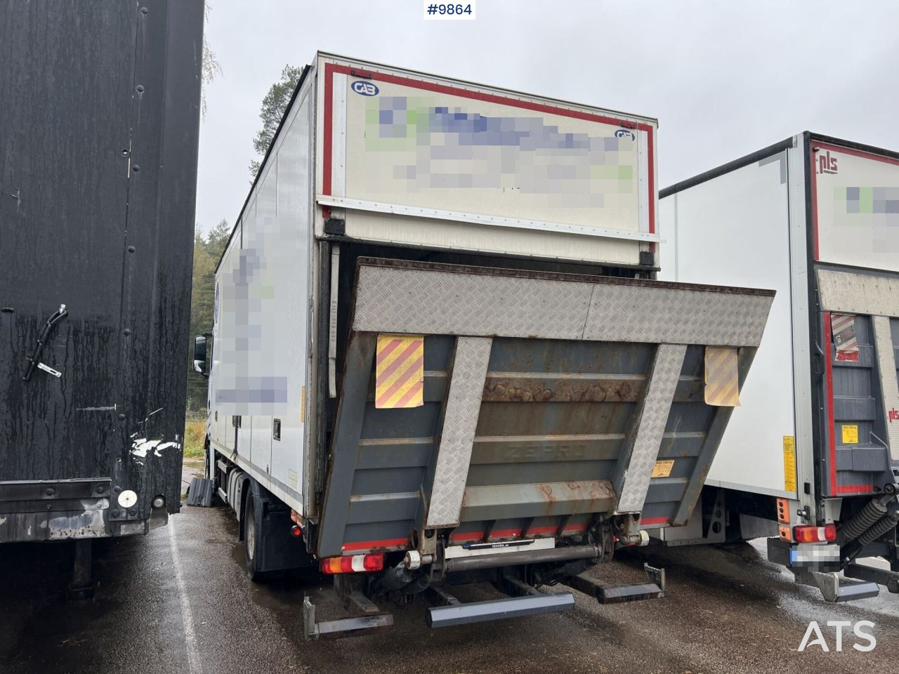 MERCEDES-BENZ ACTROS 963-0-A Box truck with tail lift - Kapalı kasa kamyon: fotoğraf 4 MERCEDES-BENZ ACTROS 963-0-A Box truck with tail lift - Kapalı kasa kamyon: fotoğraf 4