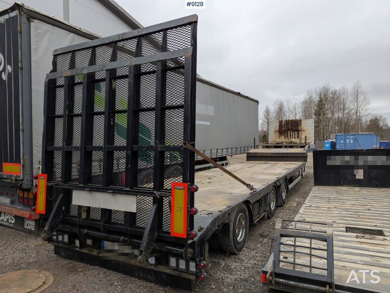 Machine trailer / Trombon trailer with hydraulic ramp - Alçak çerçeveli platform dorse: fotoğraf 3 Machine trailer / Trombon trailer with hydraulic ramp - Alçak çerçeveli platform dorse: fotoğraf 3