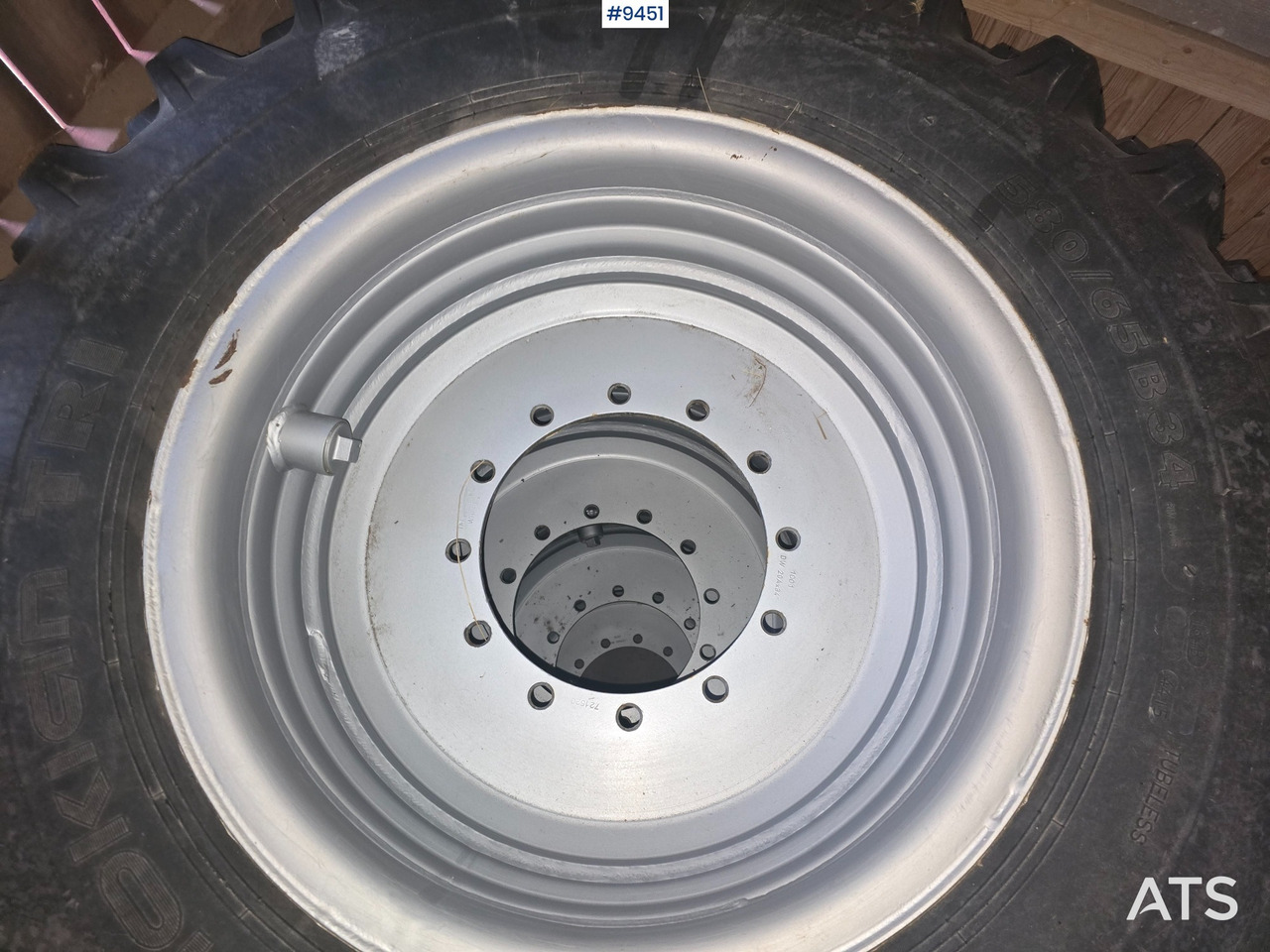 NOKIAN TIRE AND RIM FOR HUDDIG - İnşaat ekipmanı: fotoğraf 4 NOKIAN TIRE AND RIM FOR HUDDIG - İnşaat ekipmanı: fotoğraf 4