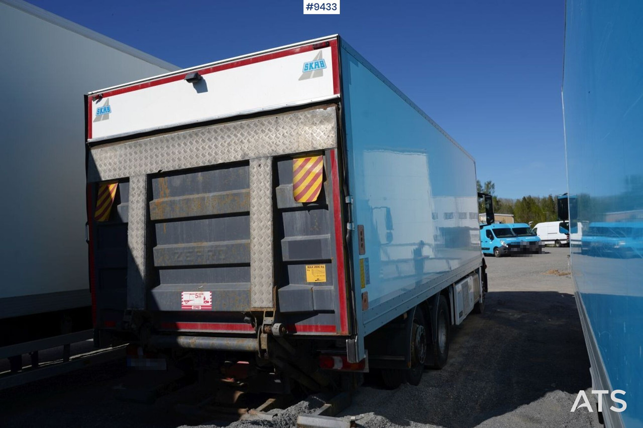 Refrigerated Box truck Mercedes Antos with tail lift (SEE VIDEO) - Refrijeratör kamyon: fotoğraf 4 Refrigerated Box truck Mercedes Antos with tail lift (SEE VIDEO) - Refrijeratör kamyon: fotoğraf 4