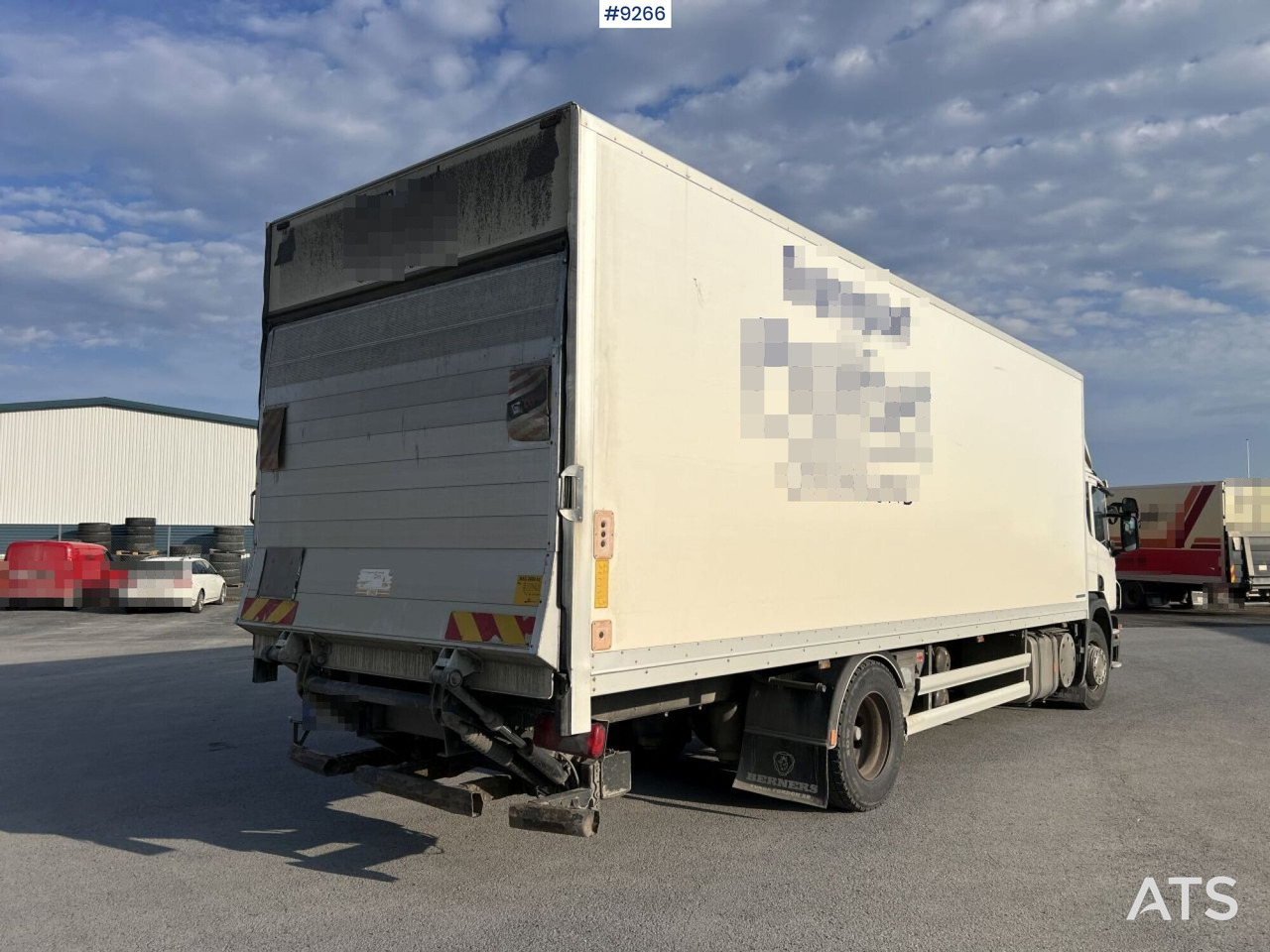 Scania P280 Van with tailgate lift - Kapalı kasa kamyon: fotoğraf 4 Scania P280 Van with tailgate lift - Kapalı kasa kamyon: fotoğraf 4
