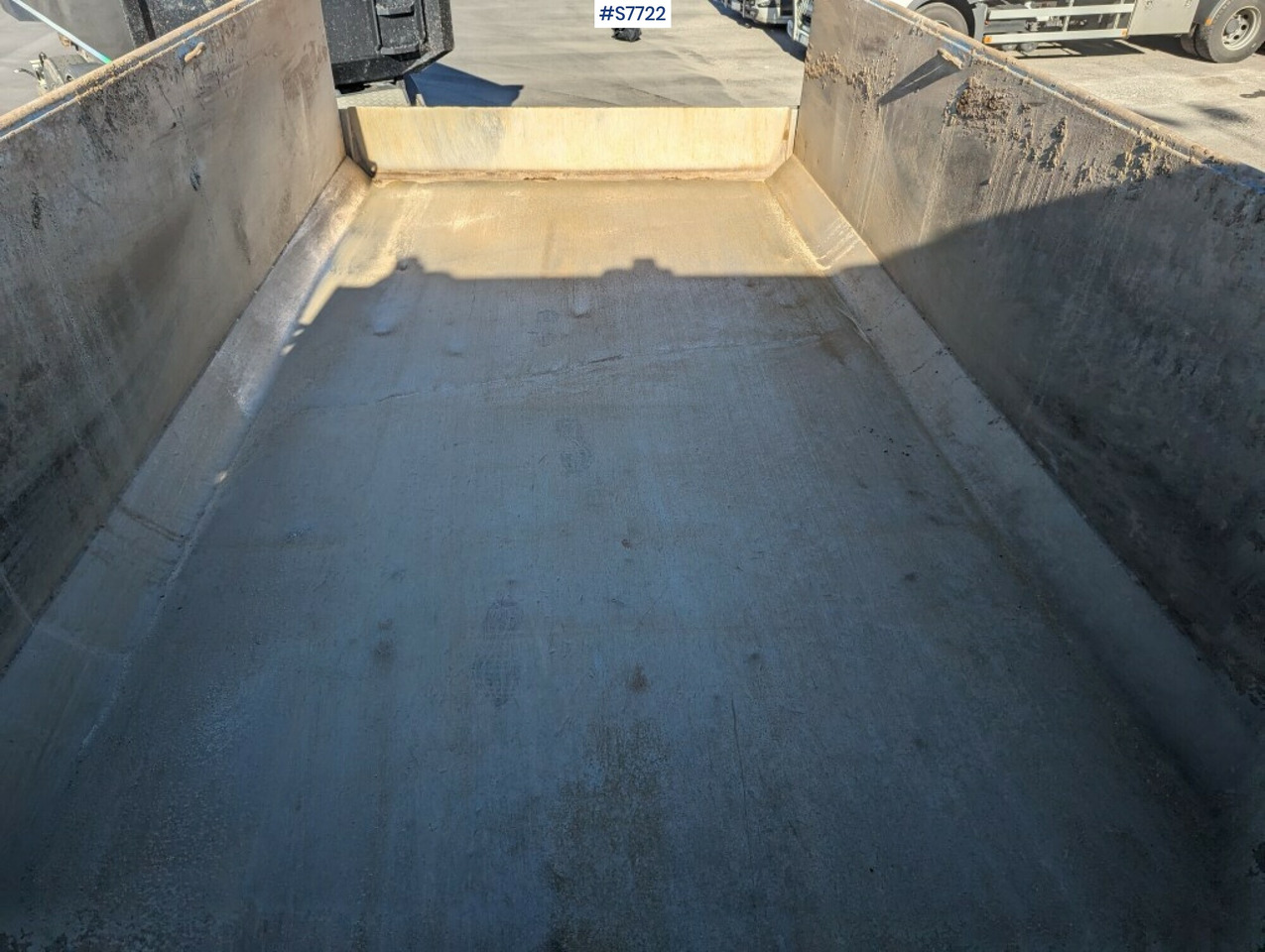 Tipper Truck DAF FAT XF530Z - Damperli kamyon: fotoğraf 3 Tipper Truck DAF FAT XF530Z - Damperli kamyon: fotoğraf 3