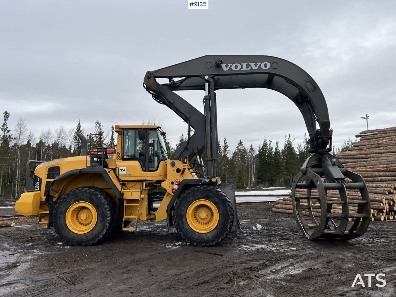 Volvo L 180 G High lifter / Log handler (VIDEO) - Tekerlekli yükleyici: fotoğraf 3 Volvo L 180 G High lifter / Log handler (VIDEO) - Tekerlekli yükleyici: fotoğraf 3
