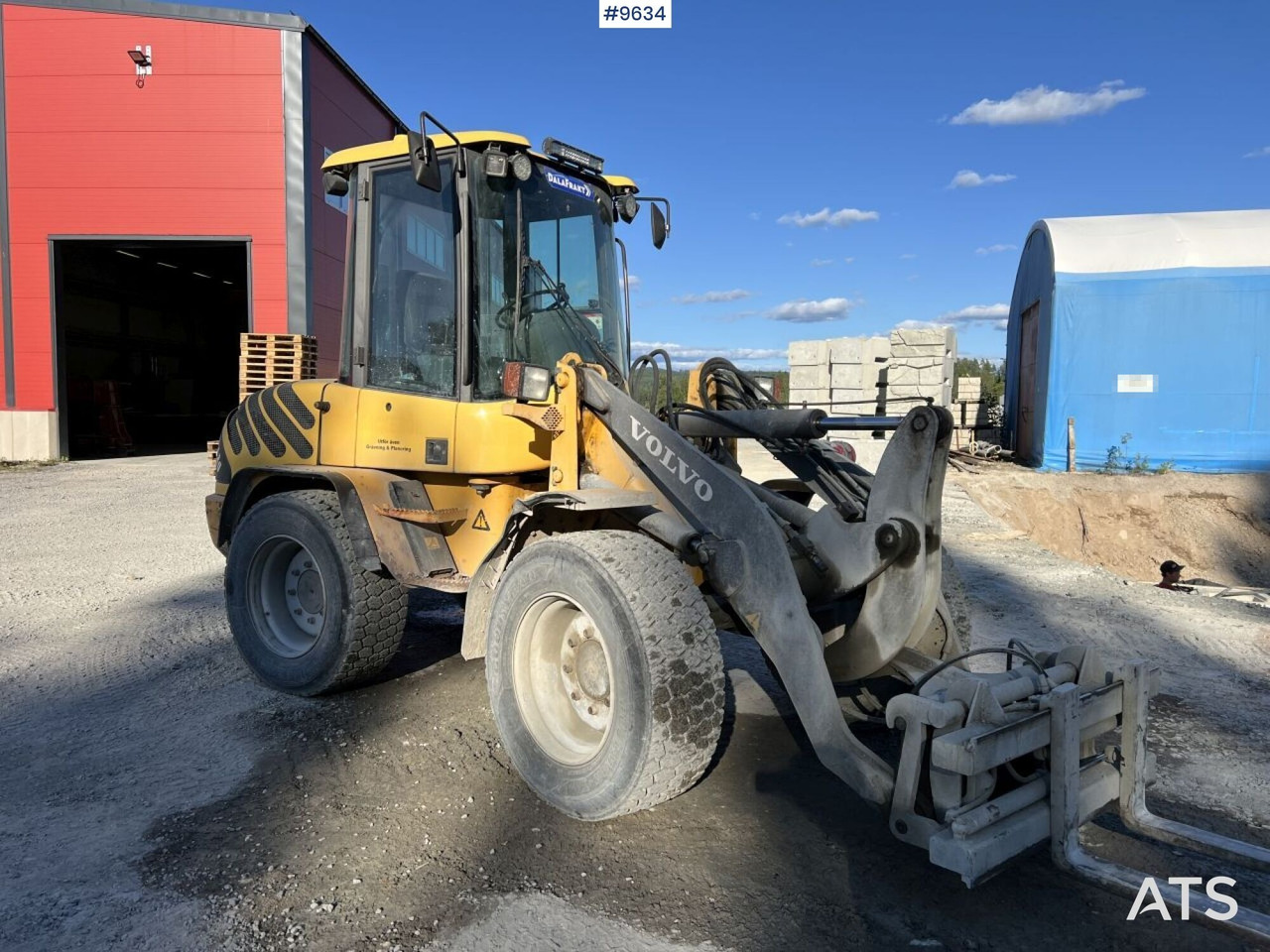 Volvo L30Z Wheel loader with multiple attachments - Tekerlekli yükleyici: fotoğraf 2 Volvo L30Z Wheel loader with multiple attachments - Tekerlekli yükleyici: fotoğraf 2