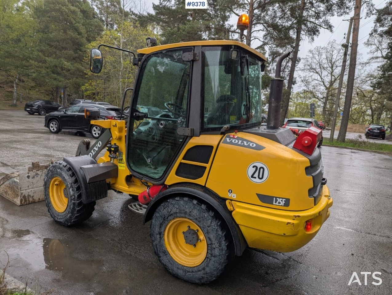 Wheel loader Volvo L25F with attachments (SEE VIDEO) - Tekerlekli yükleyici: fotoğraf 3 Wheel loader Volvo L25F with attachments (SEE VIDEO) - Tekerlekli yükleyici: fotoğraf 3