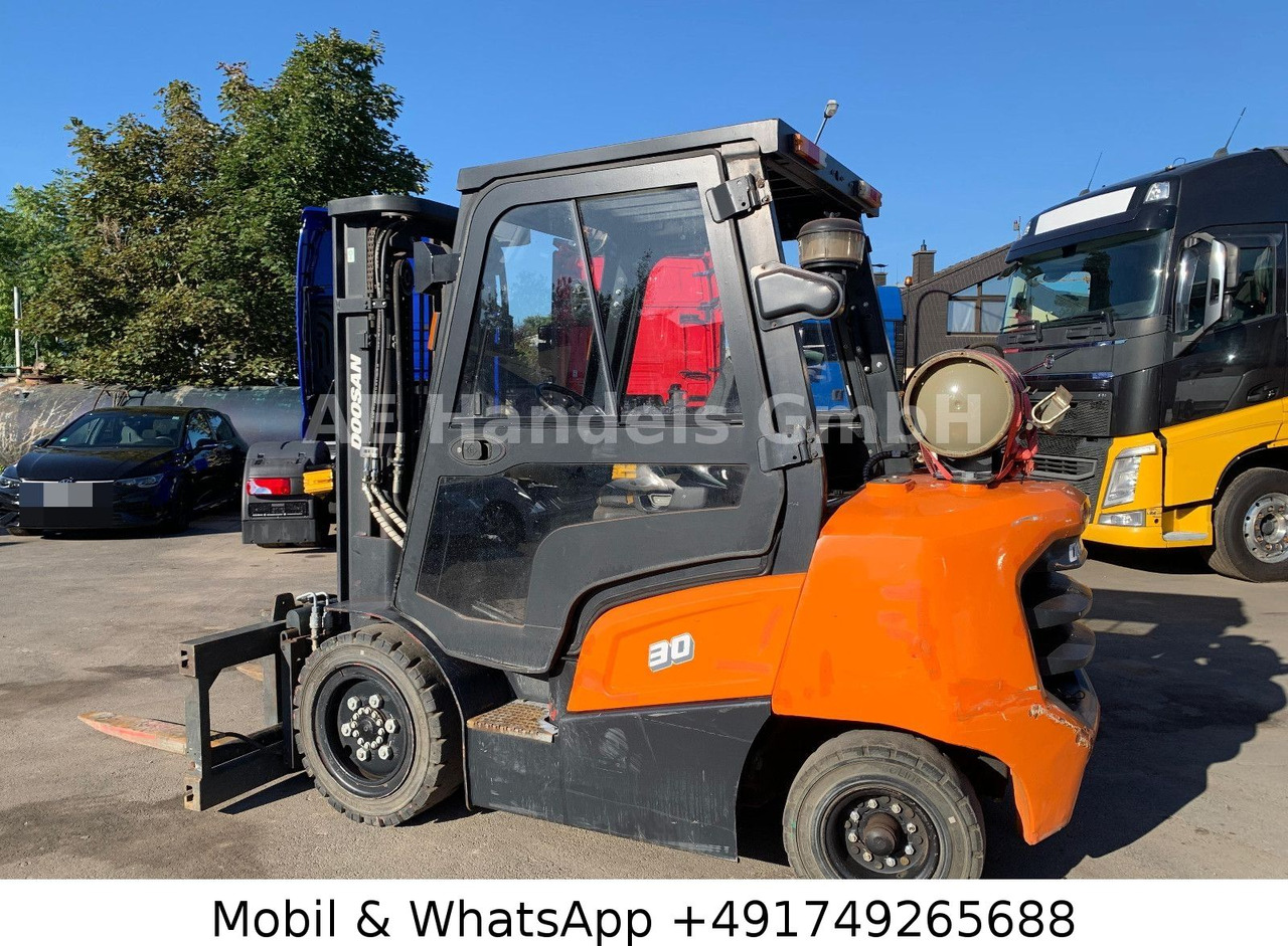 Doosan G30NXP LPG *3000KG HubKraft/1.211STD/BJ:2021 - LPG forklift: fotoğraf 2 Doosan G30NXP LPG *3000KG HubKraft/1.211STD/BJ:2021 - LPG forklift: fotoğraf 2