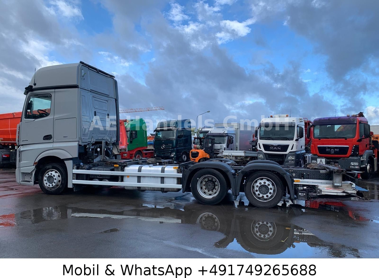 Mercedes-Benz Actros V 2545 BigSpace LL*Retarder/LBW/Lenk+Lift - Şasi kamyon: fotoğraf 2 Mercedes-Benz Actros V 2545 BigSpace LL*Retarder/LBW/Lenk+Lift - Şasi kamyon: fotoğraf 2