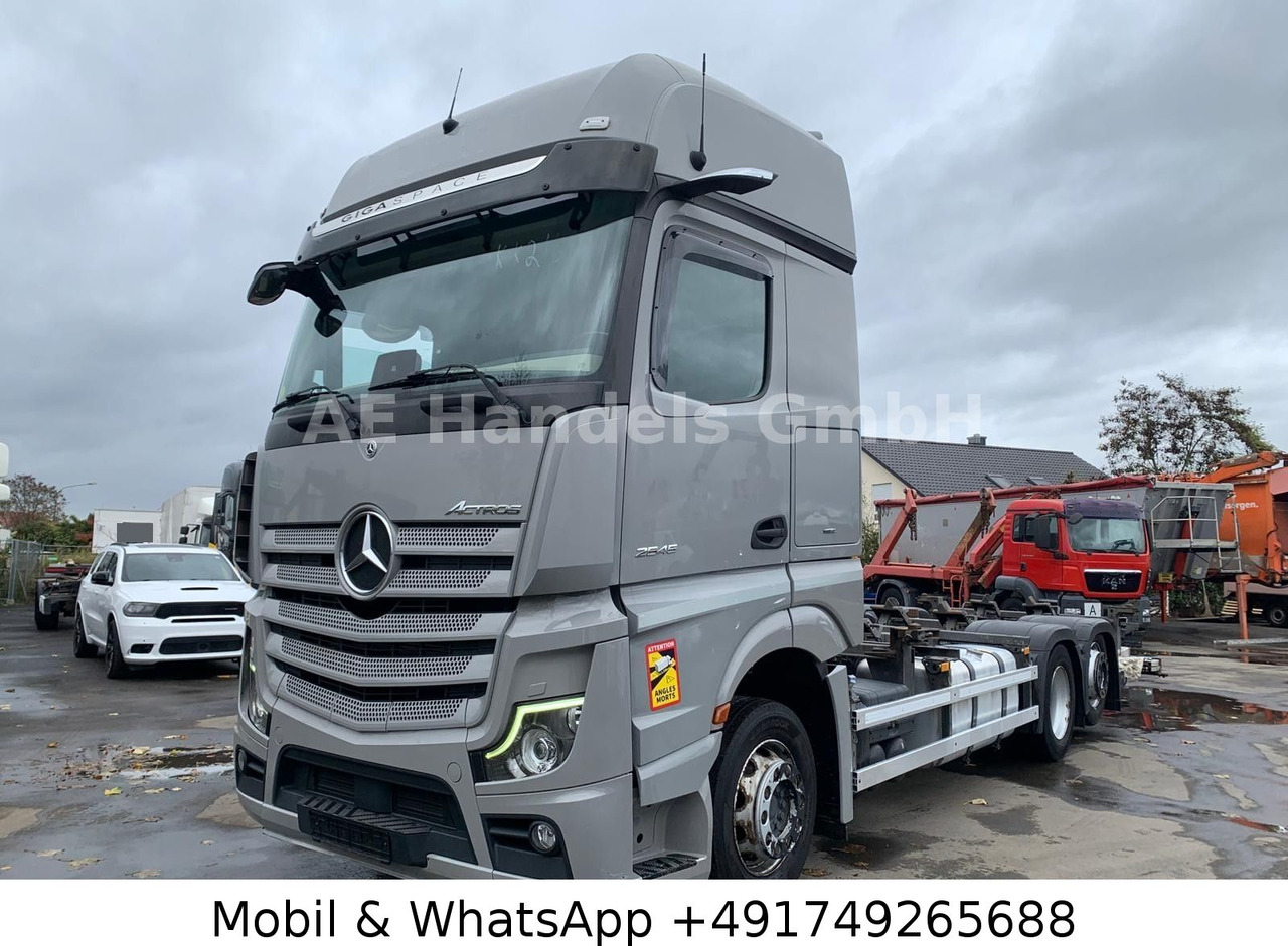 Mercedes-Benz Actros V 2545 GigaSpace BDF LL*Retarder/LBW/L+L - Konteynır taşıyıcı/ Yedek karoser kamyon: fotoğraf 1 Mercedes-Benz Actros V 2545 GigaSpace BDF LL*Retarder/LBW/L+L - Konteynır taşıyıcı/ Yedek karoser kamyon: fotoğraf 1