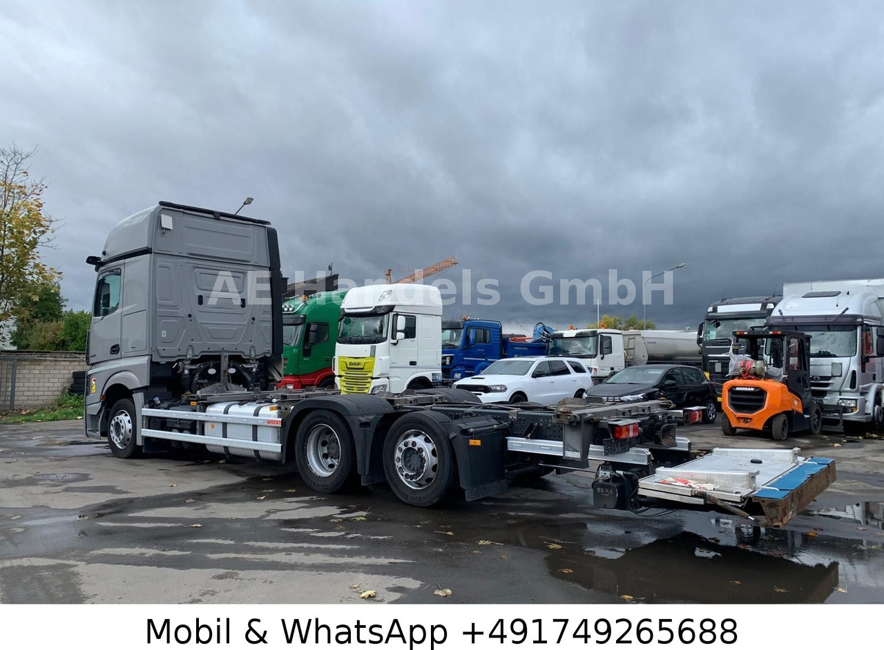 Mercedes-Benz Actros V 2545 GigaSpace BDF LL*Retarder/LBW/L+L - Konteynır taşıyıcı/ Yedek karoser kamyon: fotoğraf 2 Mercedes-Benz Actros V 2545 GigaSpace BDF LL*Retarder/LBW/L+L - Konteynır taşıyıcı/ Yedek karoser kamyon: fotoğraf 2