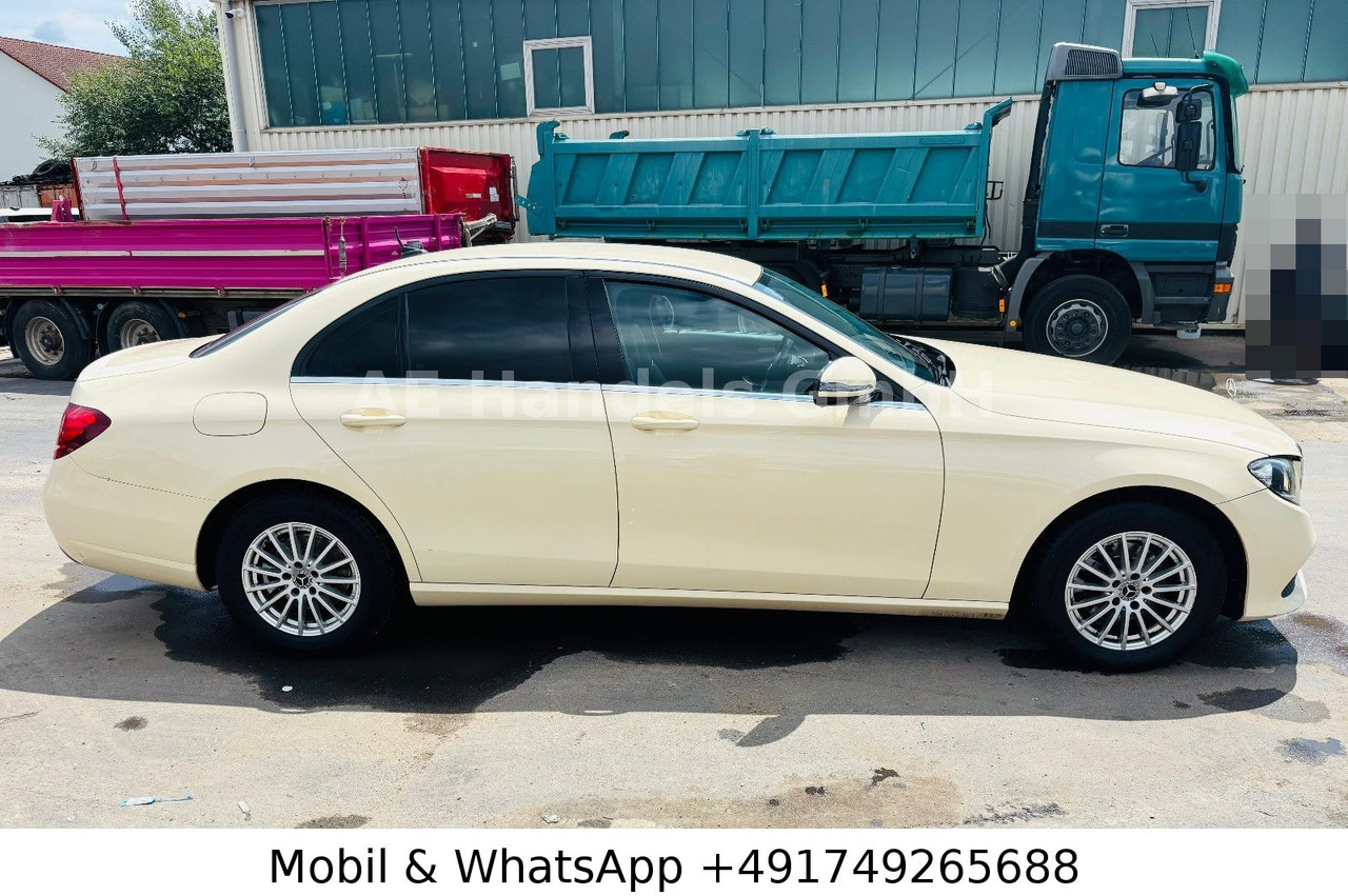 Mercedes-Benz E 220 d *Leder / Sitzheizung / Tempomat - Sedan araba: fotoğraf 2 Mercedes-Benz E 220 d *Leder / Sitzheizung / Tempomat - Sedan araba: fotoğraf 2