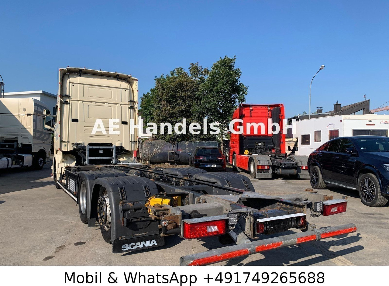 Scania R450 TopLine LL 6x2 BDF *Retarder/2xTank/ACC/AHK - Şasi kamyon: fotoğraf 4 Scania R450 TopLine LL 6x2 BDF *Retarder/2xTank/ACC/AHK - Şasi kamyon: fotoğraf 4