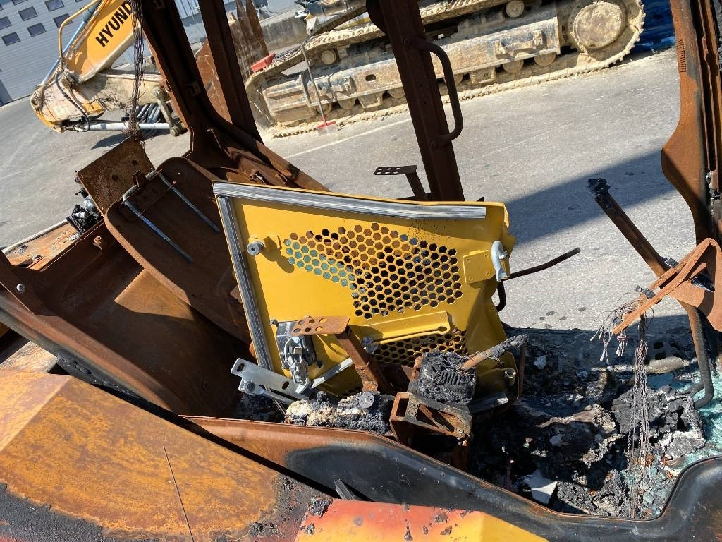 Mini ekskavatör CAT CAT 308 CR avec Certificat CE Origine Française: fotoğraf 49