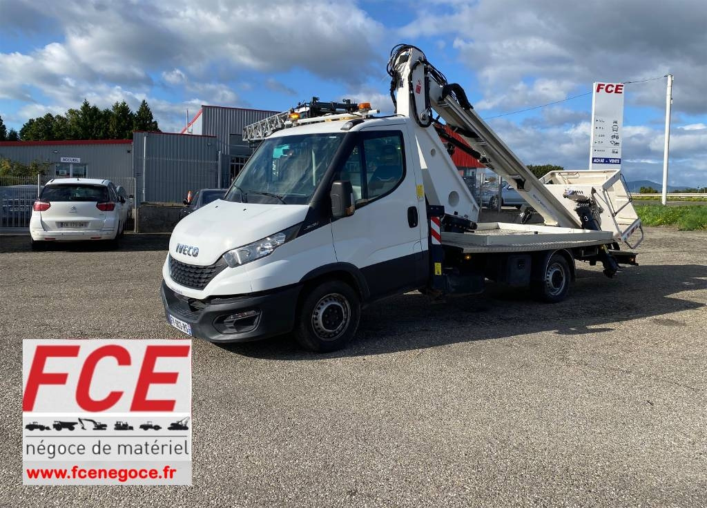 Iveco DAILY 35-140S / 2.3 Multijet 136-OIL&STEEL - Araç üzerine platform: fotoğraf 1 Iveco DAILY 35-140S / 2.3 Multijet 136-OIL&STEEL - Araç üzerine platform: fotoğraf 1
