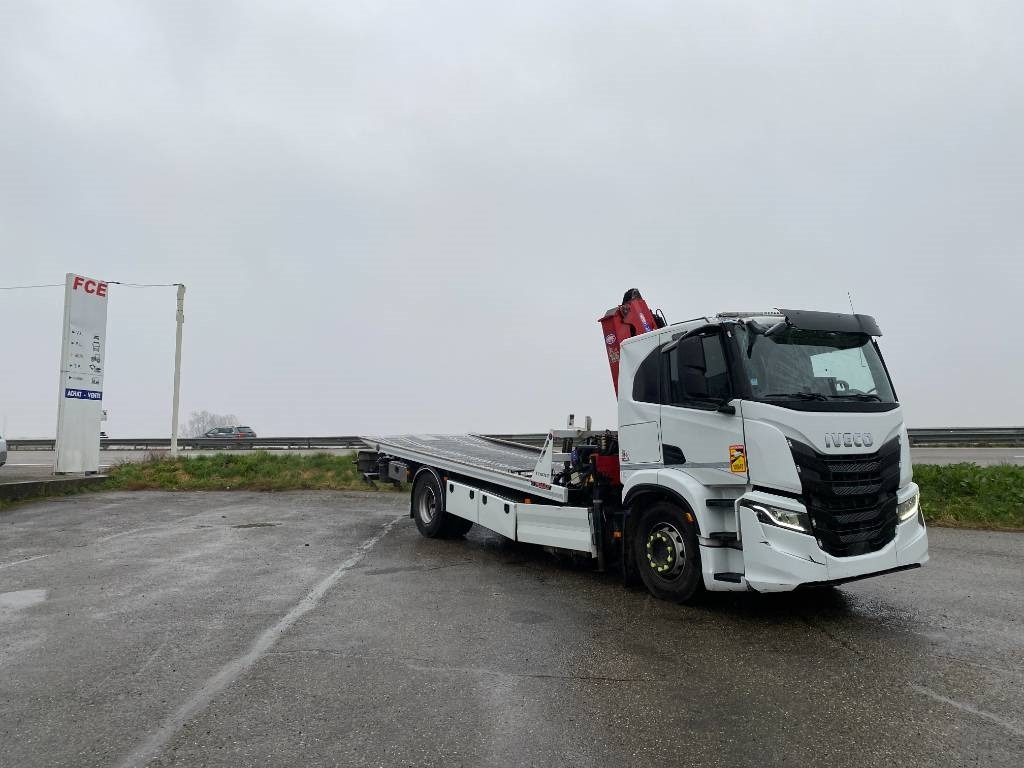 Iveco S WAY480 /FIAULT PF60 +GRUE HMF endommagée - Çekici kamyonu: fotoğraf 4 Iveco S WAY480 /FIAULT PF60 +GRUE HMF endommagée - Çekici kamyonu: fotoğraf 4