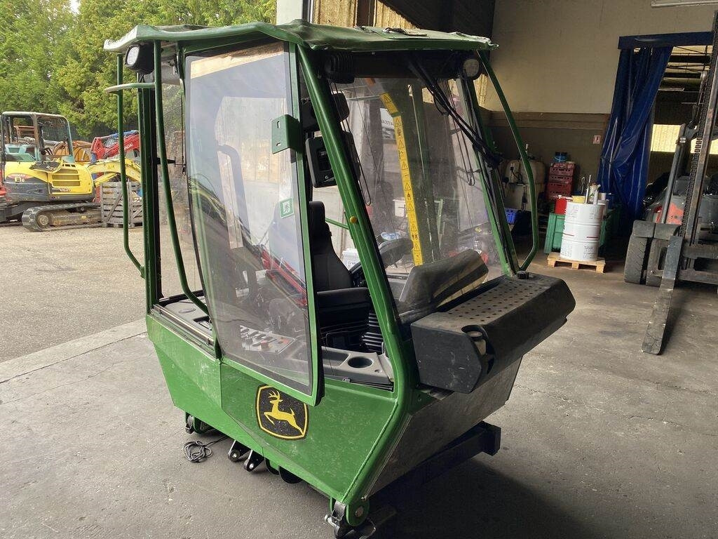 John Deere SERIE 10 - Kabin - Kamyon: fotoğraf 1 John Deere SERIE 10 - Kabin - Kamyon: fotoğraf 1