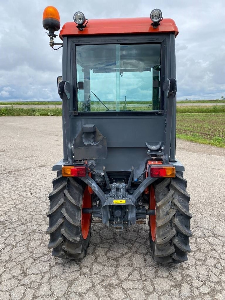 Kubota B 1161 DT Boite de vitesses mécanique - Traktör: fotoğraf 5 Kubota B 1161 DT Boite de vitesses mécanique - Traktör: fotoğraf 5