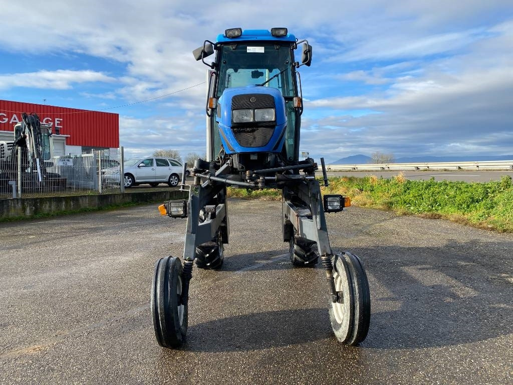 Landini REX R70V Enjambeur a Grand dégagement endommagé - Traktör: fotoğraf 2 Landini REX R70V Enjambeur a Grand dégagement endommagé - Traktör: fotoğraf 2