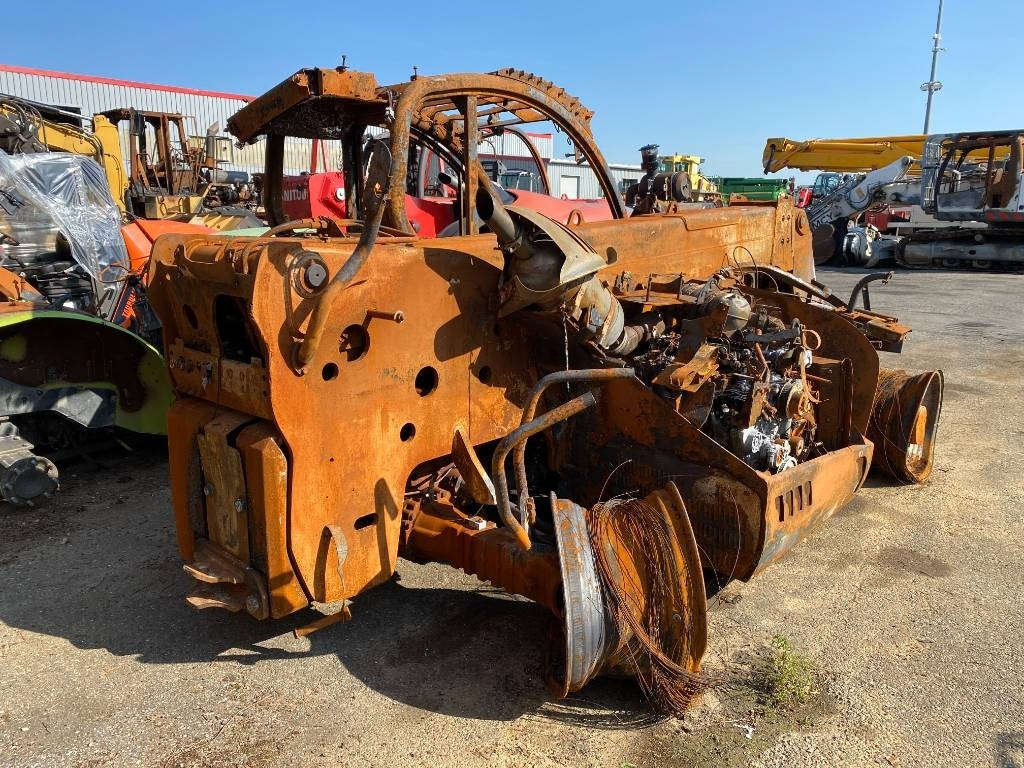 Manitou MLT 737 endommagé - Teleskopik yükleyici: fotoğraf 4 Manitou MLT 737 endommagé - Teleskopik yükleyici: fotoğraf 4
