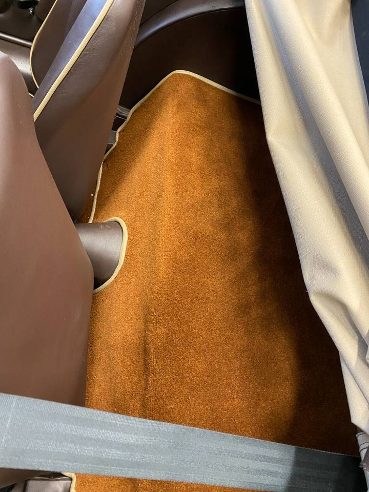 Binek araba Morgan Roadster 3.7i/Ford V6 Boite manuelle endommagé: fotoğraf 50 Binek araba Morgan Roadster 3.7i/Ford V6 Boite manuelle endommagé: fotoğraf 50