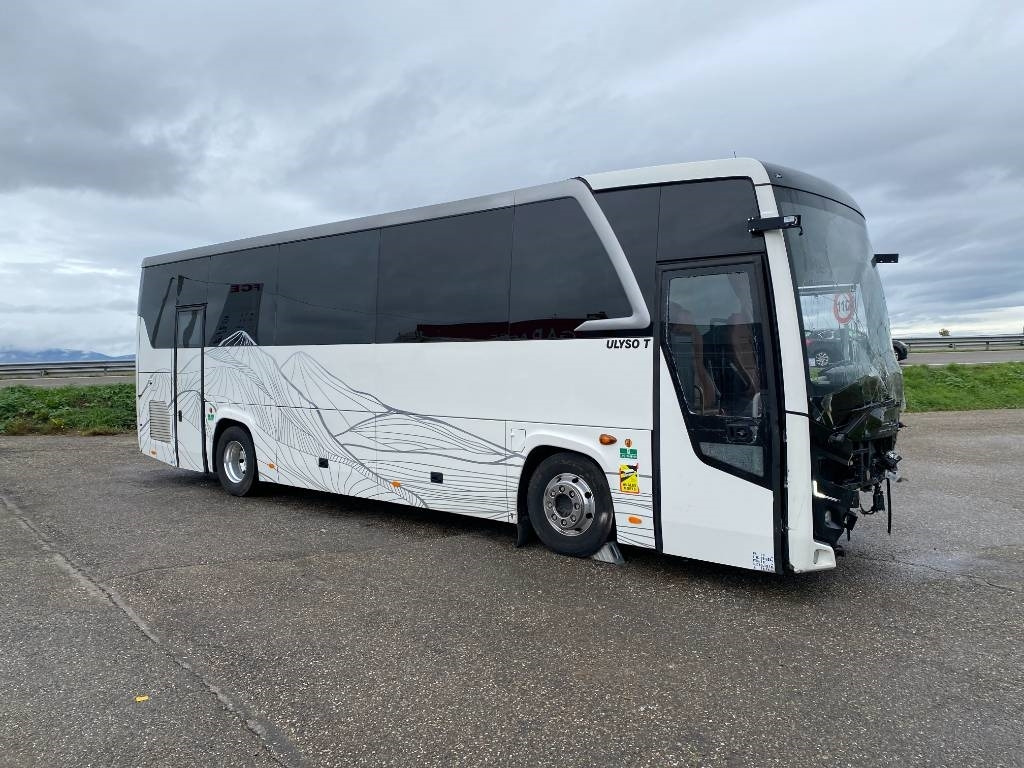 Otokar ULYSO-T Cummins e6/316Ps endommagé - Turistik otobüs: fotoğraf 3 Otokar ULYSO-T Cummins e6/316Ps endommagé - Turistik otobüs: fotoğraf 3