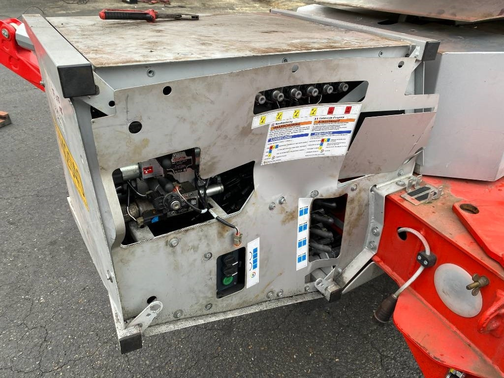 Örümcek platform Teupen LEO35T/PLUS a réparer: fotoğraf 32 Örümcek platform Teupen LEO35T/PLUS a réparer: fotoğraf 32