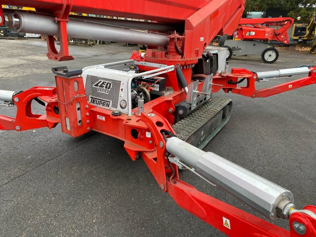 Örümcek platform Teupen LEO35T/PLUS a réparer: fotoğraf 21 Örümcek platform Teupen LEO35T/PLUS a réparer: fotoğraf 21