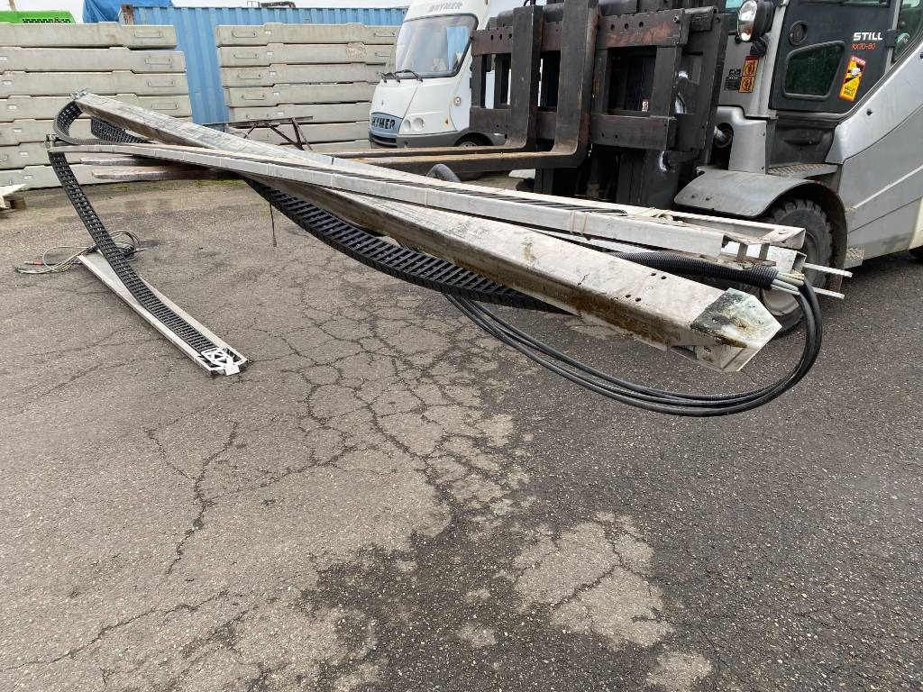 Örümcek platform Teupen LEO35T/PLUS a réparer: fotoğraf 15 Örümcek platform Teupen LEO35T/PLUS a réparer: fotoğraf 15