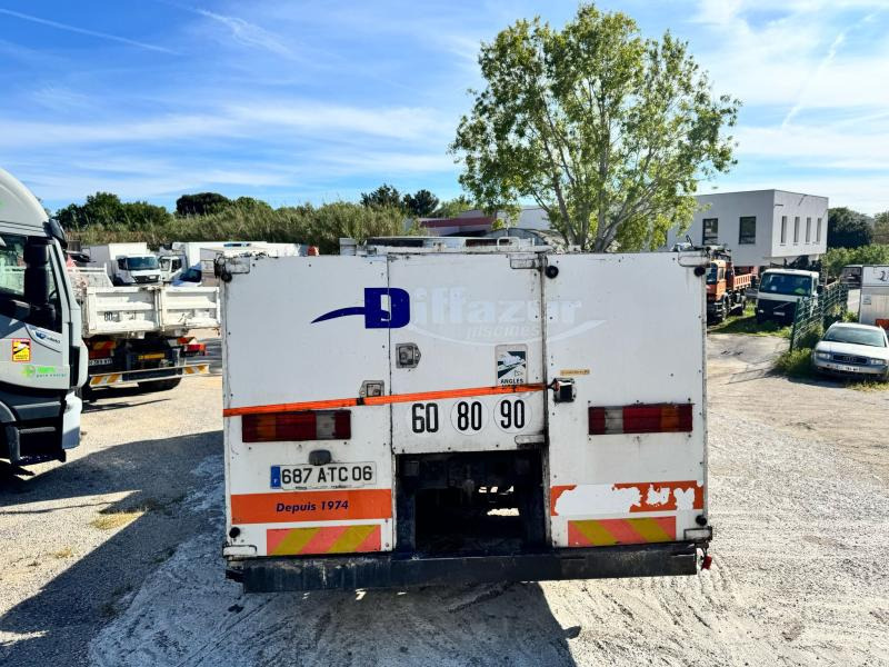 Mercedes Axor 1828 - Çekici: fotoğraf 5 Mercedes Axor 1828 - Çekici: fotoğraf 5