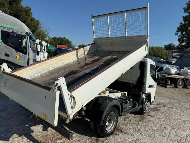 Mitsubishi Fuso Canter 3C15 - Damperli kamyonet: fotoğraf 5 Mitsubishi Fuso Canter 3C15 - Damperli kamyonet: fotoğraf 5