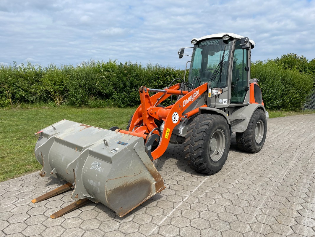 Atlas AR420 - Tekerlekli yükleyici: fotoğraf 1 Atlas AR420 - Tekerlekli yükleyici: fotoğraf 1