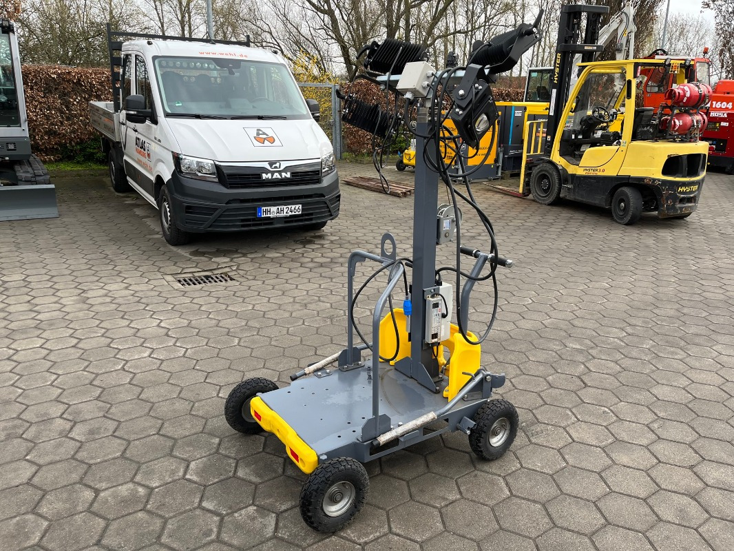 Atlas Copco V3 - Elektrikli jeneratör: fotoğraf 1 Atlas Copco V3 - Elektrikli jeneratör: fotoğraf 1