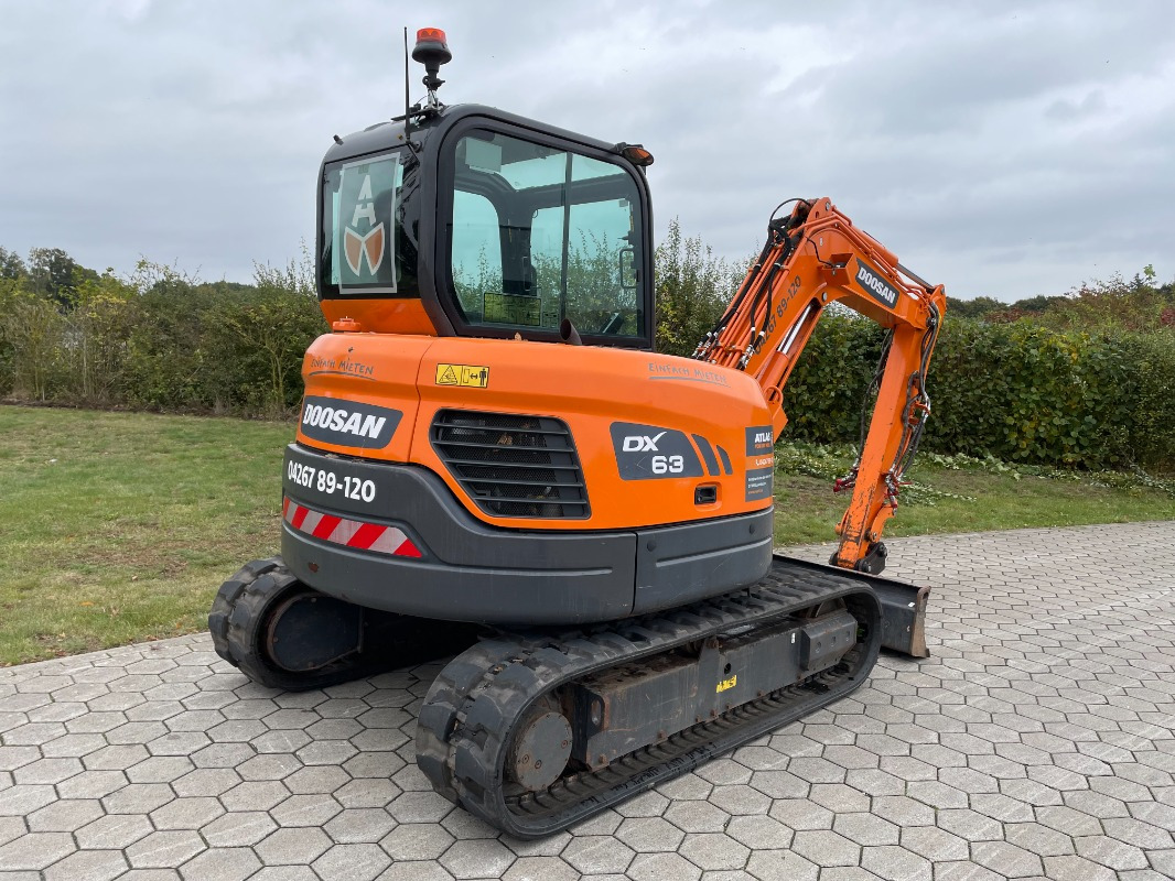 Doosan DX63-3 - Mini ekskavatör: fotoğraf 2 Doosan DX63-3 - Mini ekskavatör: fotoğraf 2