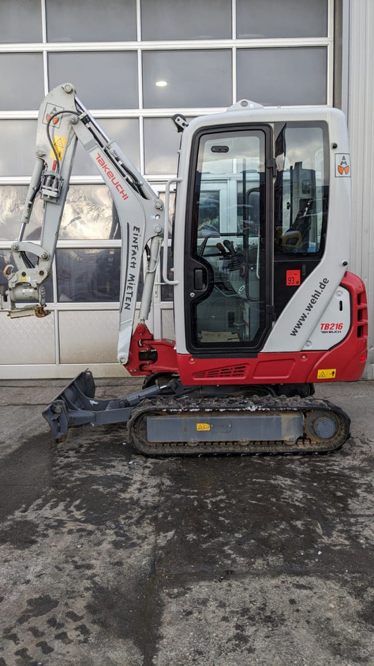 Takeuchi TB216AV4 - Mini ekskavatör: fotoğraf 1 Takeuchi TB216AV4 - Mini ekskavatör: fotoğraf 1