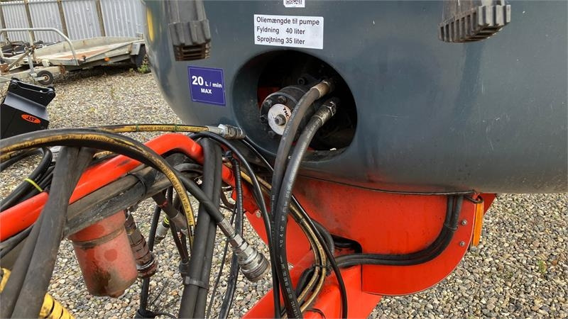 Kuhn OCEANIS 7700 L 30M - Çekilir pülverizatör: fotoğraf 5 Kuhn OCEANIS 7700 L 30M - Çekilir pülverizatör: fotoğraf 5