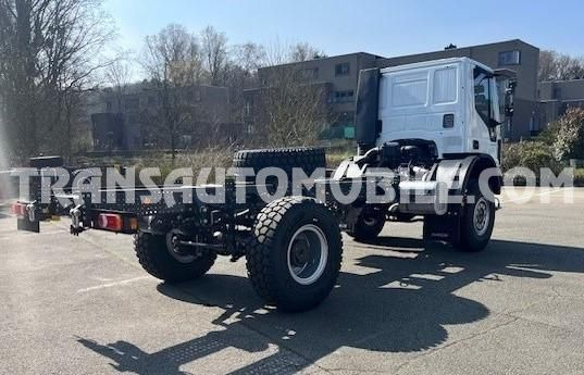 Iveco Eurocargo ML150E24WS 5.9L TURBO DIESEL 4x4 EURO3 CHASSIS CAB - EXPORT OUT EU - Şasi kamyon: fotoğraf 2 Iveco Eurocargo ML150E24WS 5.9L TURBO DIESEL 4x4 EURO3 CHASSIS CAB - EXPORT OUT EU - Şasi kamyon: fotoğraf 2