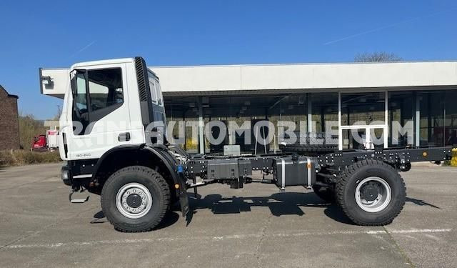 Iveco Eurocargo ML150E24WS 5.9L TURBO DIESEL 4x4 EURO3 CHASSIS CAB - EXPORT OUT EU - Şasi kamyon: fotoğraf 5 Iveco Eurocargo ML150E24WS 5.9L TURBO DIESEL 4x4 EURO3 CHASSIS CAB - EXPORT OUT EU - Şasi kamyon: fotoğraf 5