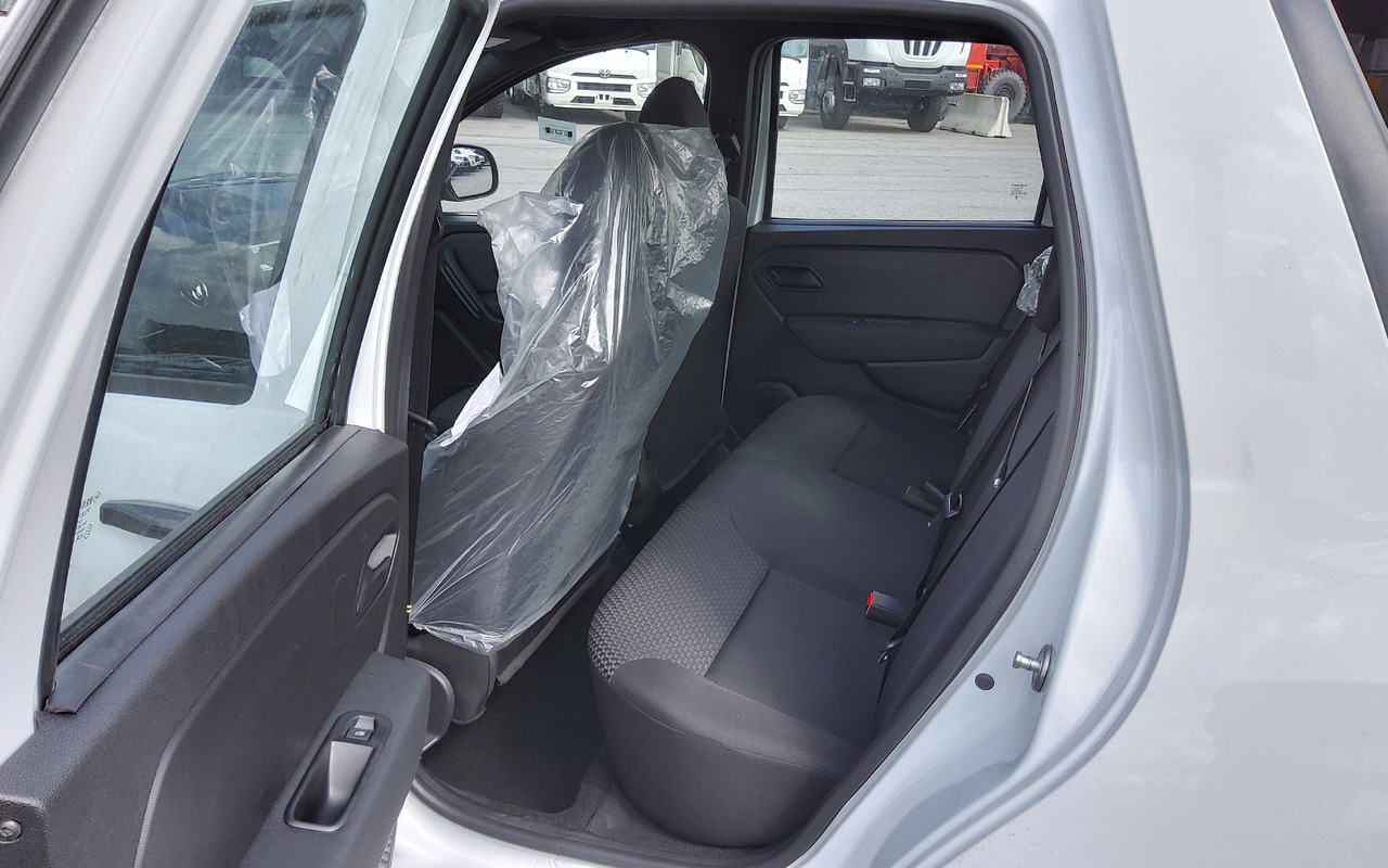 Yeni Binek araba Renault Oroch Pick-up 4x2 1.6L Petrol Manual new model: fotoğraf 10