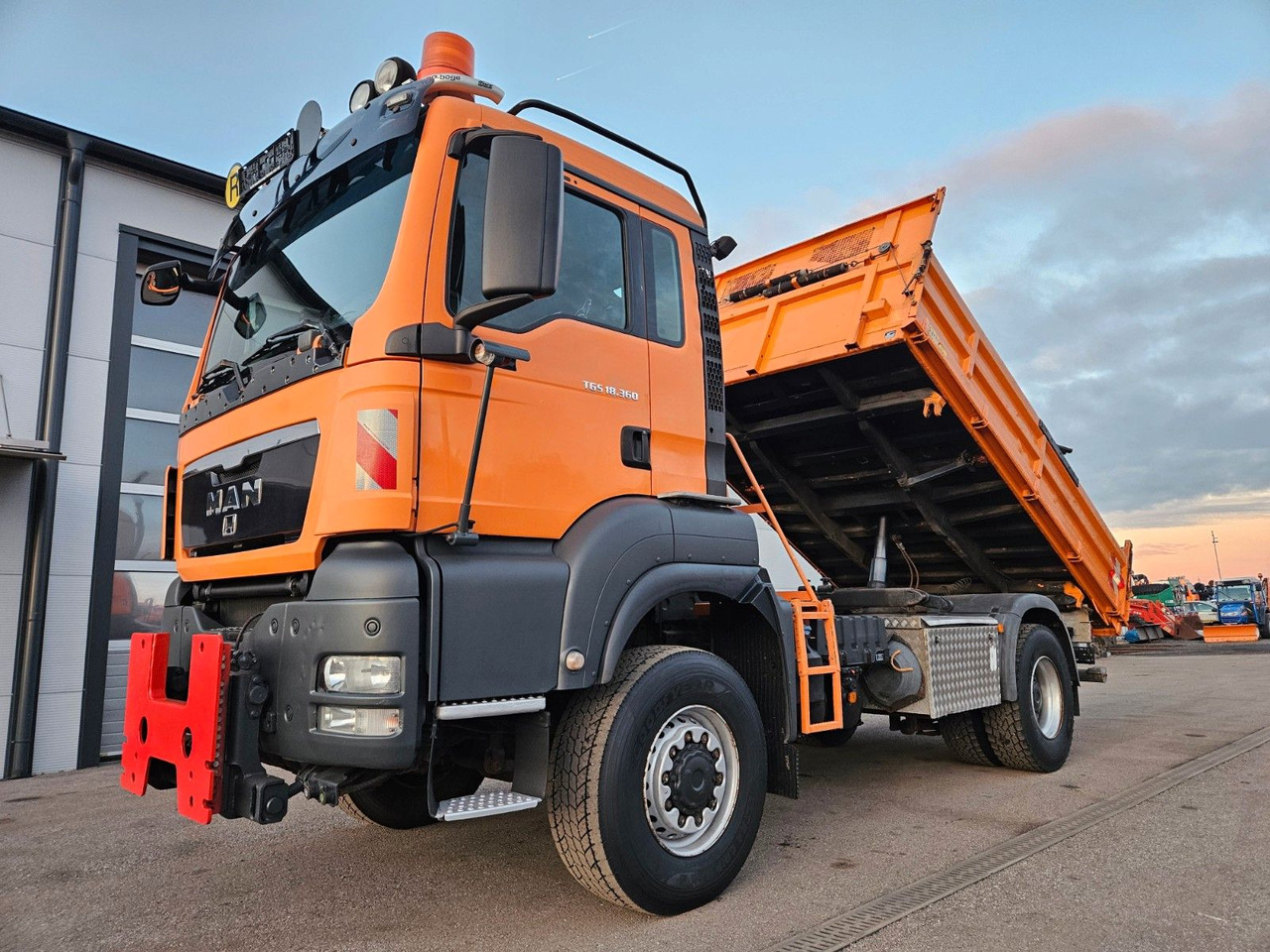 MAN TGS 18.360 4x4 BL Euro5 Meiller - Damperli kamyon: fotoğraf 1 MAN TGS 18.360 4x4 BL Euro5 Meiller - Damperli kamyon: fotoğraf 1