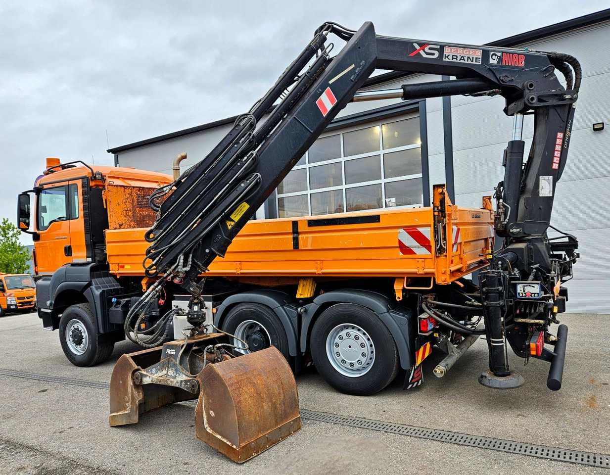 Damperli kamyon, Vinçli kamyon MAN TGS 28.360 6x4-4 HIAB 144E-4 Kran Euro5: fotoğraf 9
