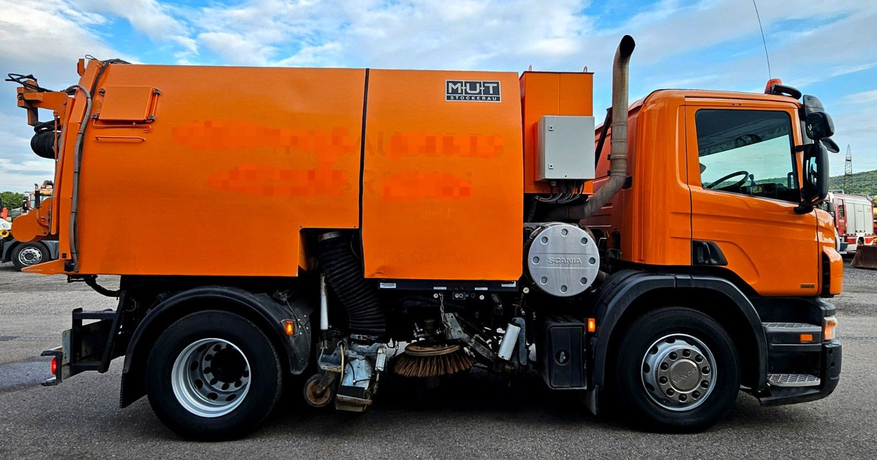Scania P280 Euro5 MUT 7m3 Hydrostat - Yol süpürme aracı: fotoğraf 2 Scania P280 Euro5 MUT 7m3 Hydrostat - Yol süpürme aracı: fotoğraf 2