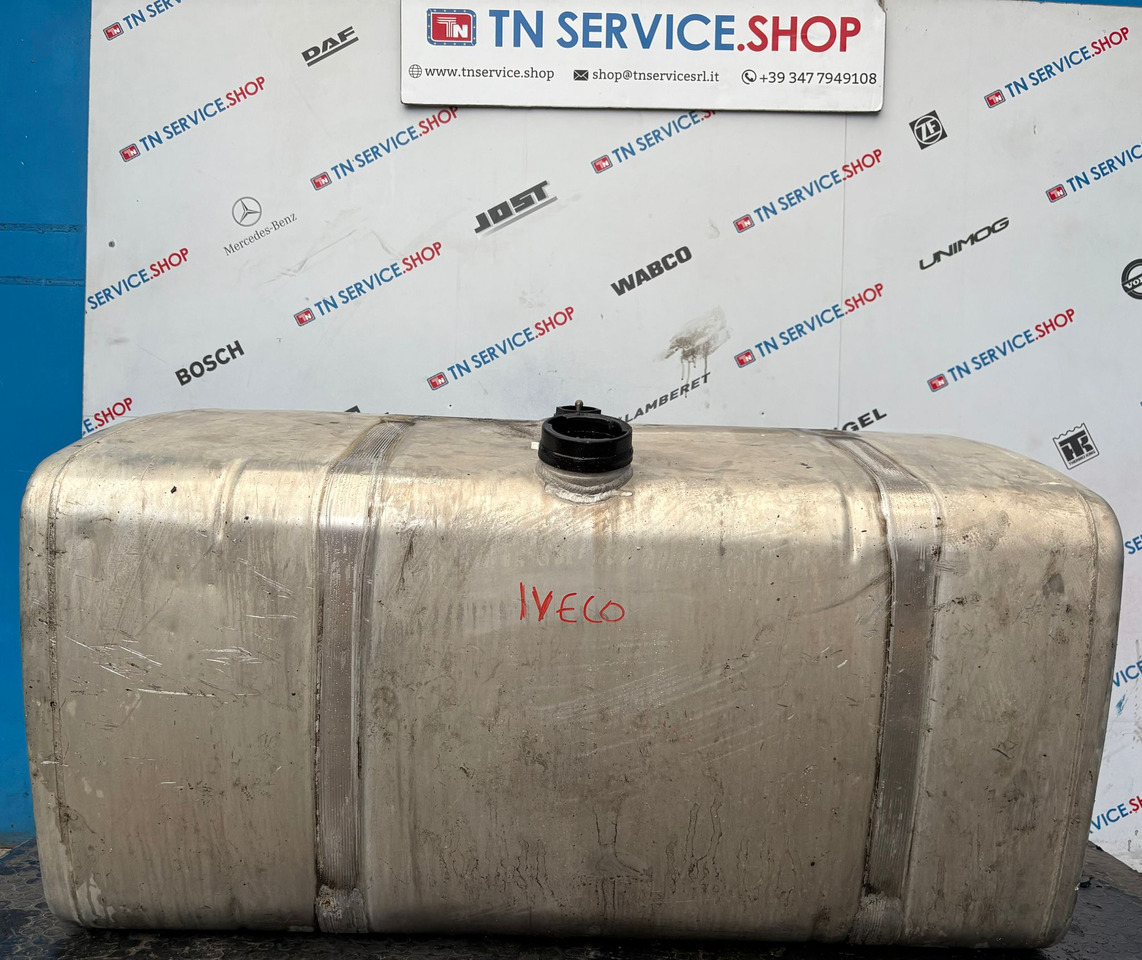 Serbatoio Gasolio Iveco - Yakıt tankı - Kamyon: fotoğraf 1 Serbatoio Gasolio Iveco - Yakıt tankı - Kamyon: fotoğraf 1